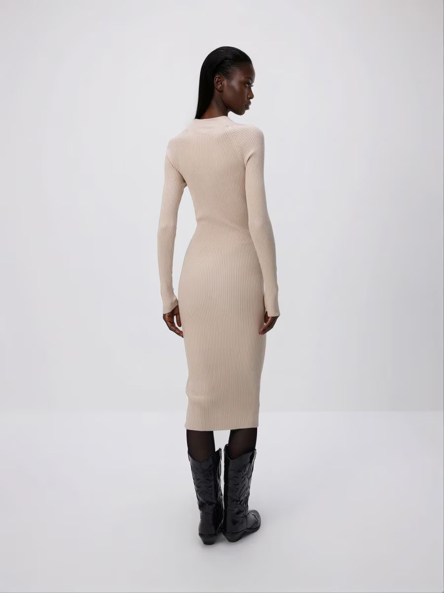 Rippstrickkleid aus Viskose